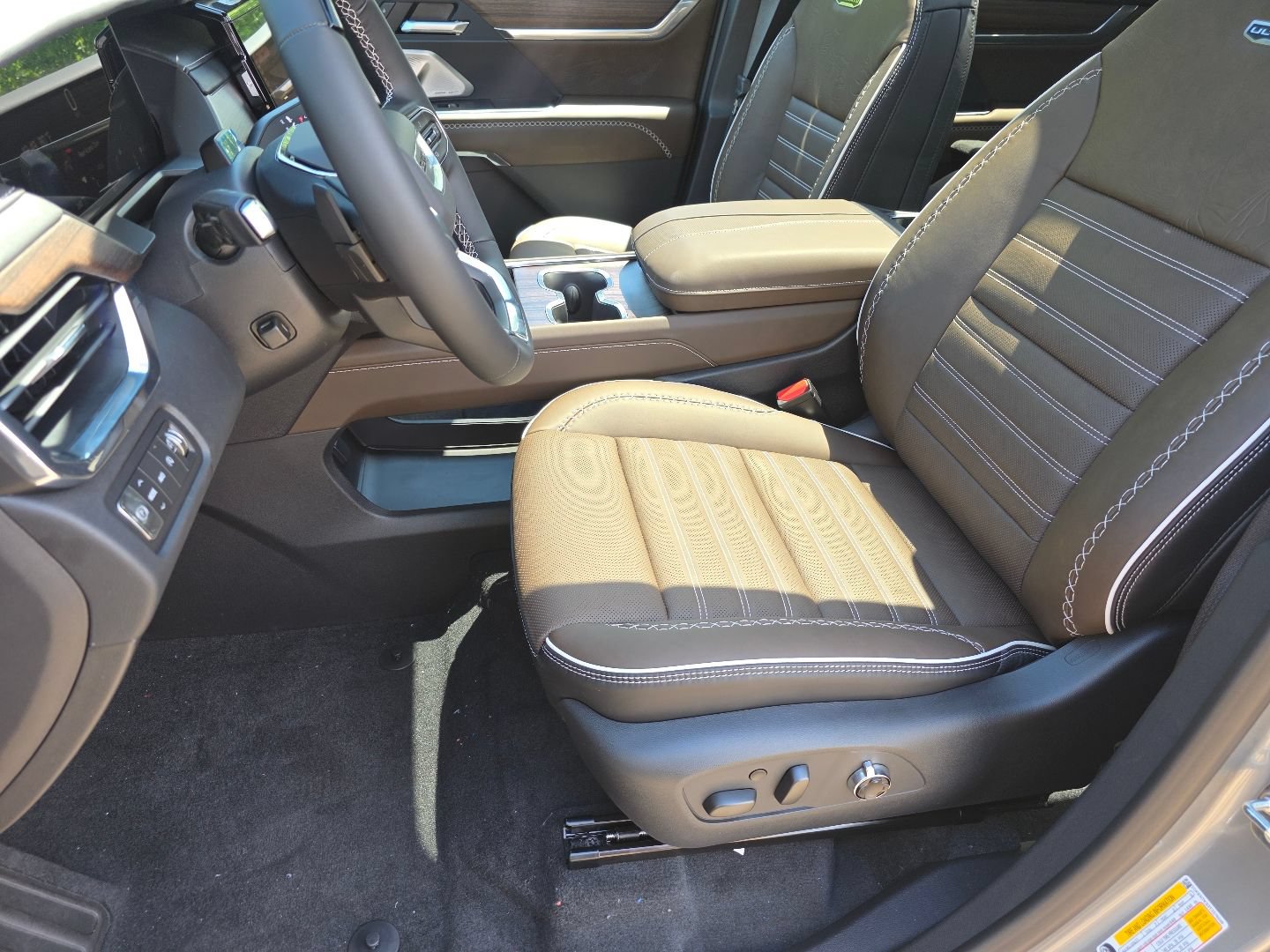 New 2026 GMC Acadia Denali Ultimate AWD/4WD image 26