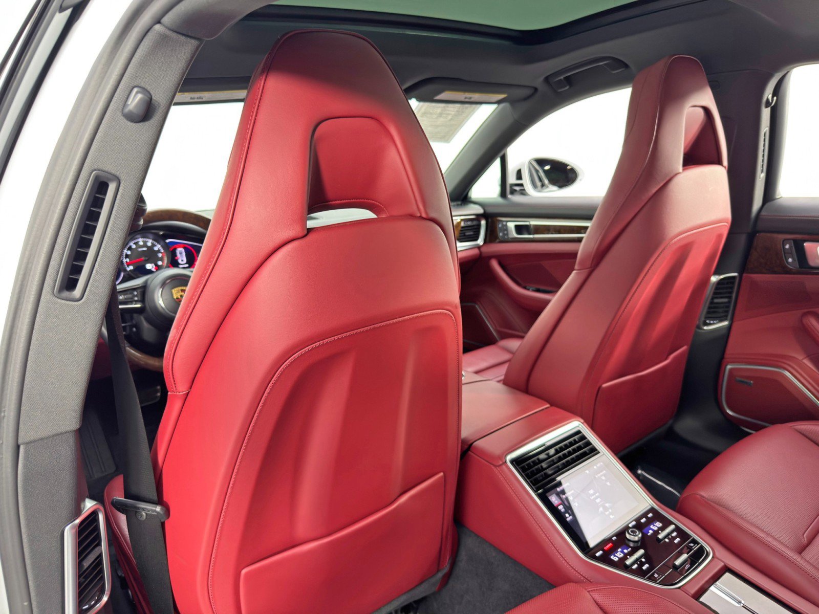 Used 2022 Porsche Panamera 4S w/ Premium Package AWD/4WD image 42