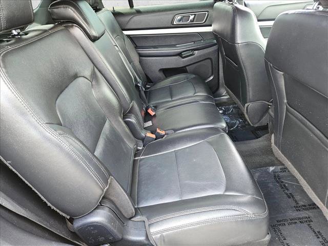 Used 2017 Ford Explorer XLT w/ Equipment Group 202A FWD image 20
