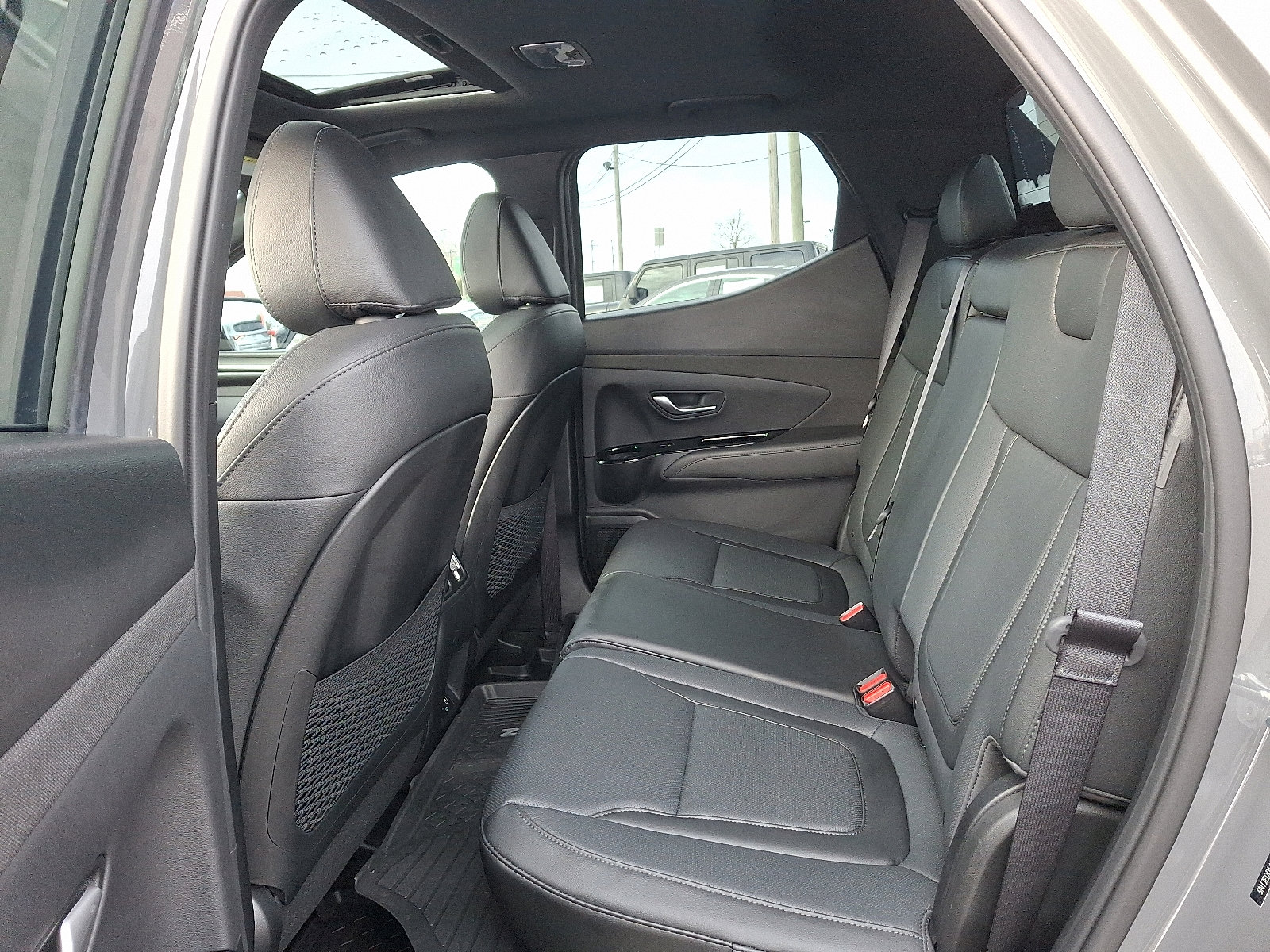 Used 2024 Hyundai Santa Cruz Limited image 10