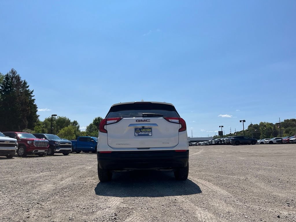 Used 2022 GMC Terrain SLE w/ Driver Convenience Package AWD/4WD image 7