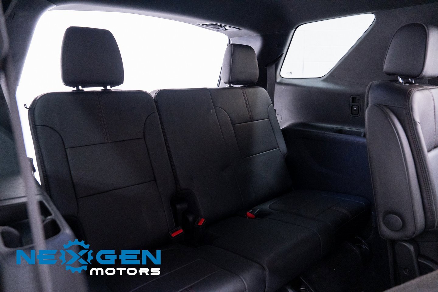 Used 2023 Chevrolet Traverse RS w/ LPO, Floor Liner Package image 47