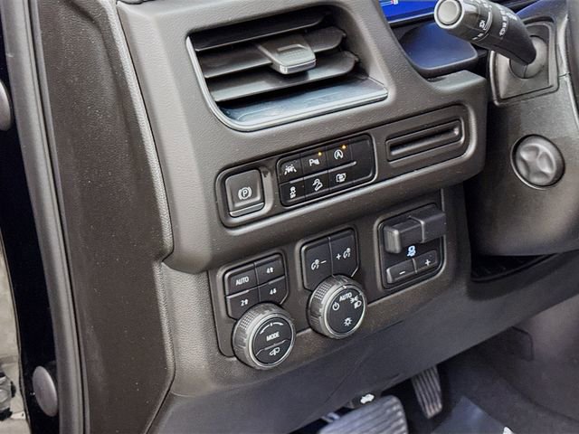 Used 2023 Chevrolet Tahoe Z71 w/ Z71 Off-Road Package AWD/4WD image 12