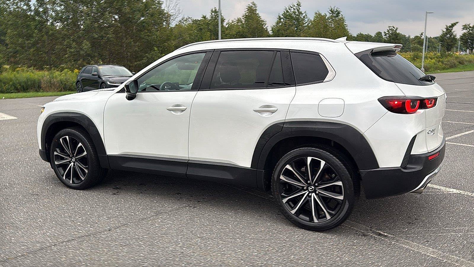 Used 2025 MAZDA CX-50 AWD 2.5 Turbo w/ Premium Pkg image 9