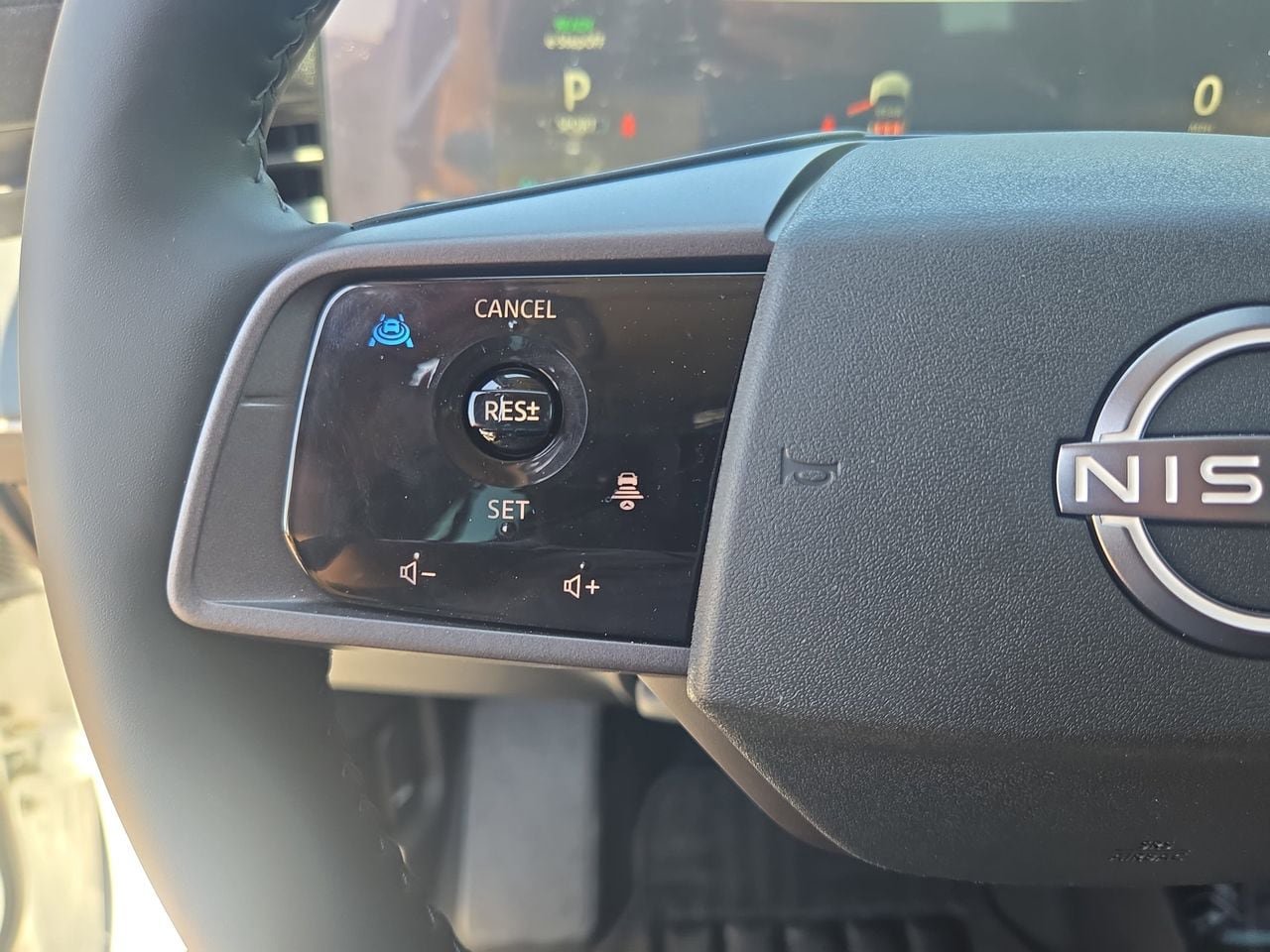 New 2026 Nissan Leaf SV+ w/ Illuminated Package FWD image 16