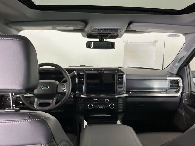 Used 2025 Ford F350 Lariat w/ Black Appearance Package AWD/4WD image 28