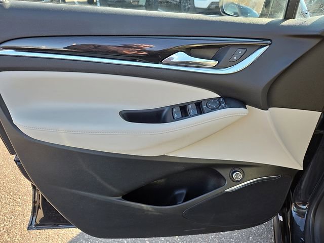 Used 2023 Buick Enclave Essence w/ Experience Buick Package image 17