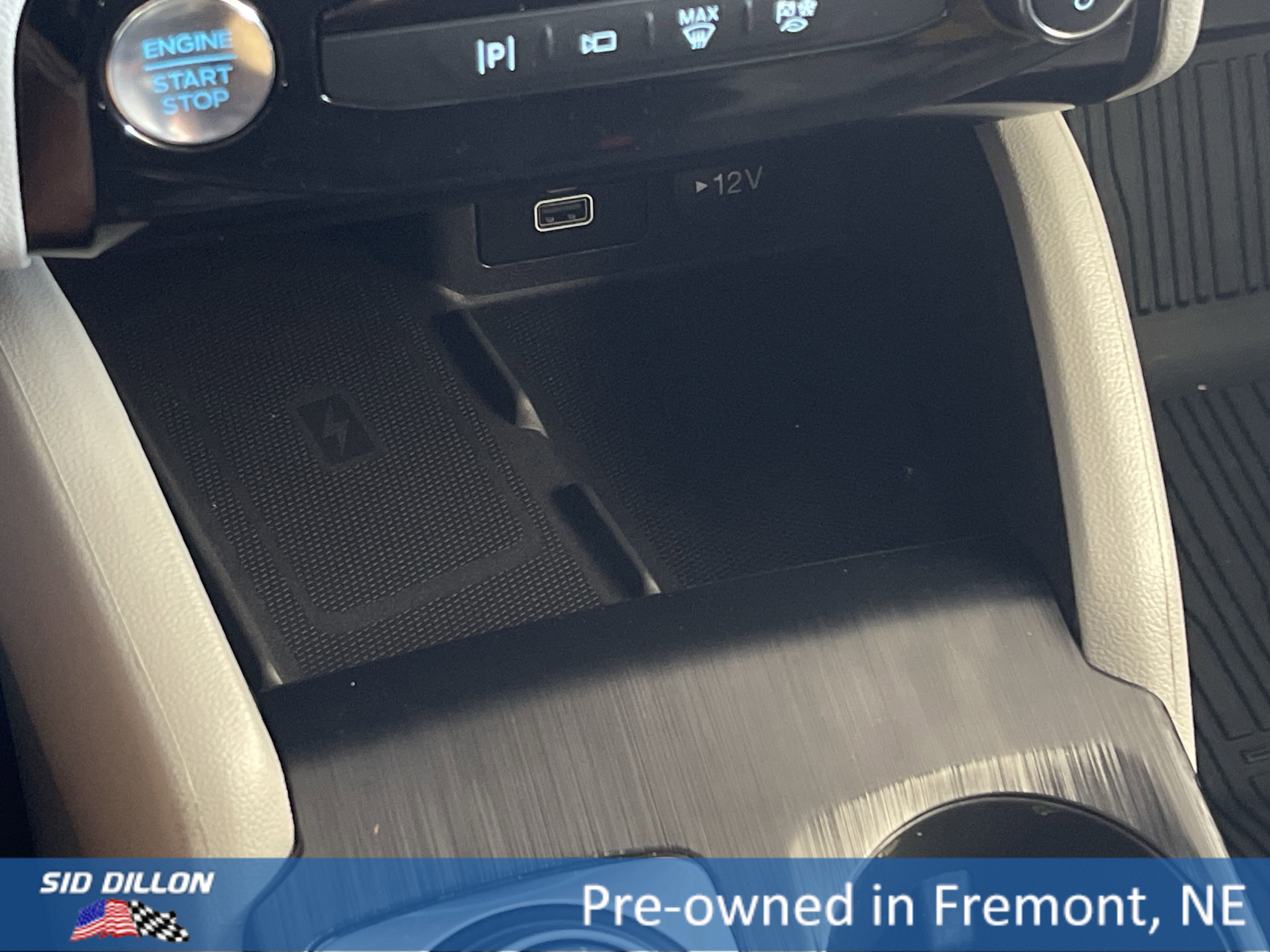 Used 2024 Ford Escape Platinum image 5