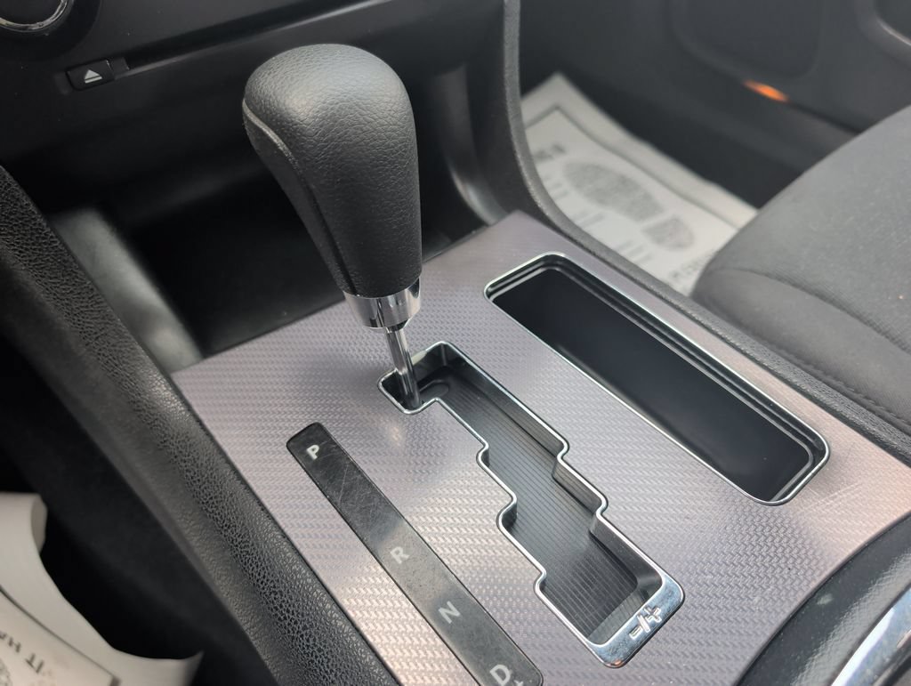 Used 2013 Dodge Charger SE RWD image 15
