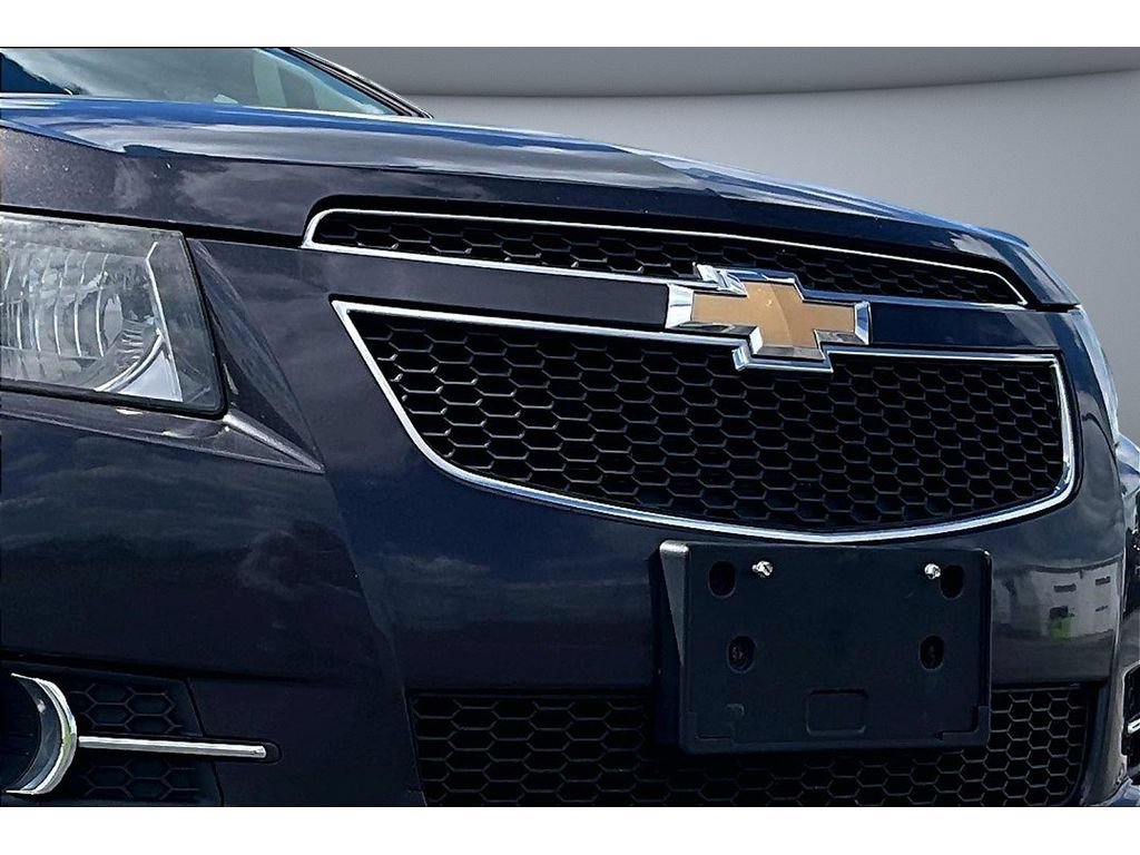 Used 2014 Chevrolet Cruze LTZ w/ RS Package FWD image 32