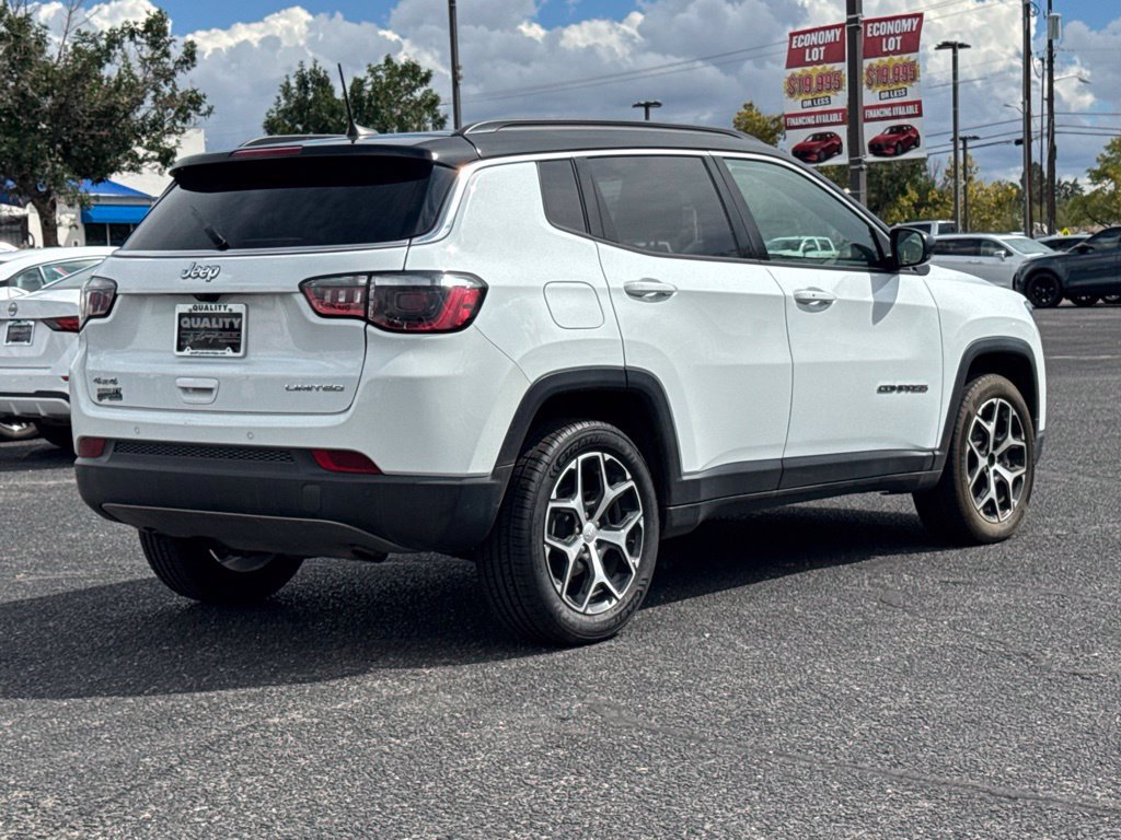 Used 2024 Jeep Compass Limited AWD/4WD image 9