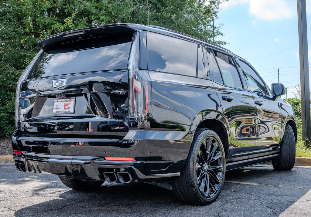 Used 2025 Cadillac Escalade V w/ LPO, ONYX Package AWD/4WD image 32