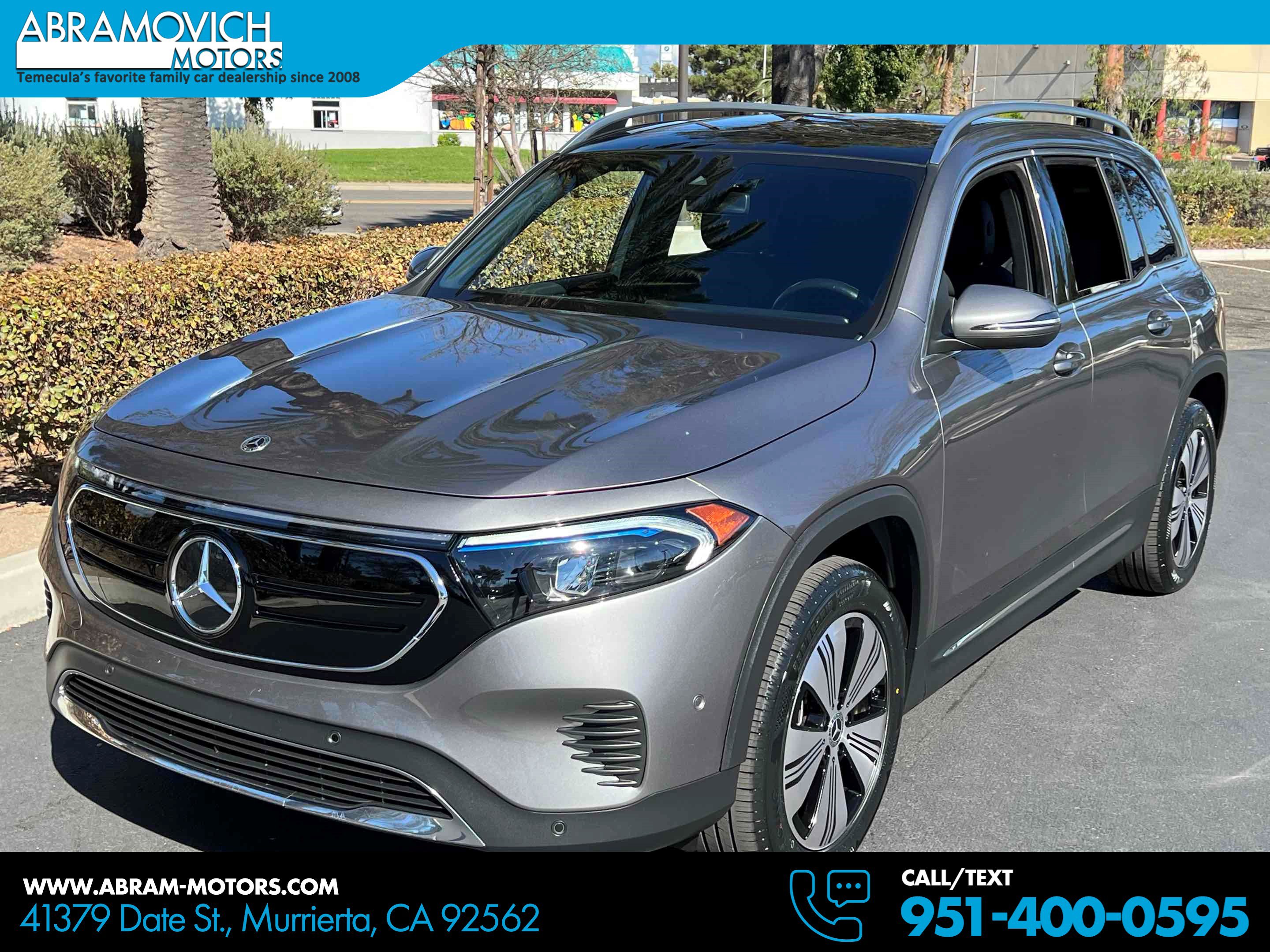 Used 2023 Mercedes-Benz EQB 300 4MATIC image 1