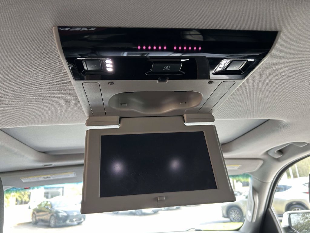 Used 2016 GMC Yukon SLT w/ Open Road Package AWD/4WD image 11