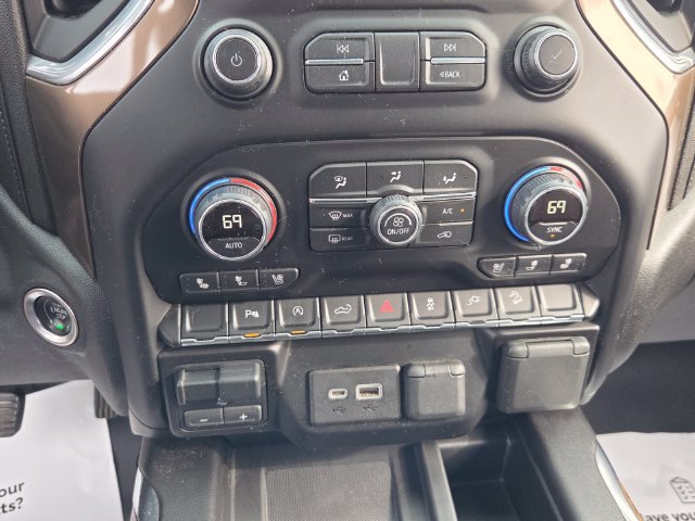 Used 2019 Chevrolet Silverado 1500 High Country w/ Z71 Off-Road Package AWD/4WD image 28