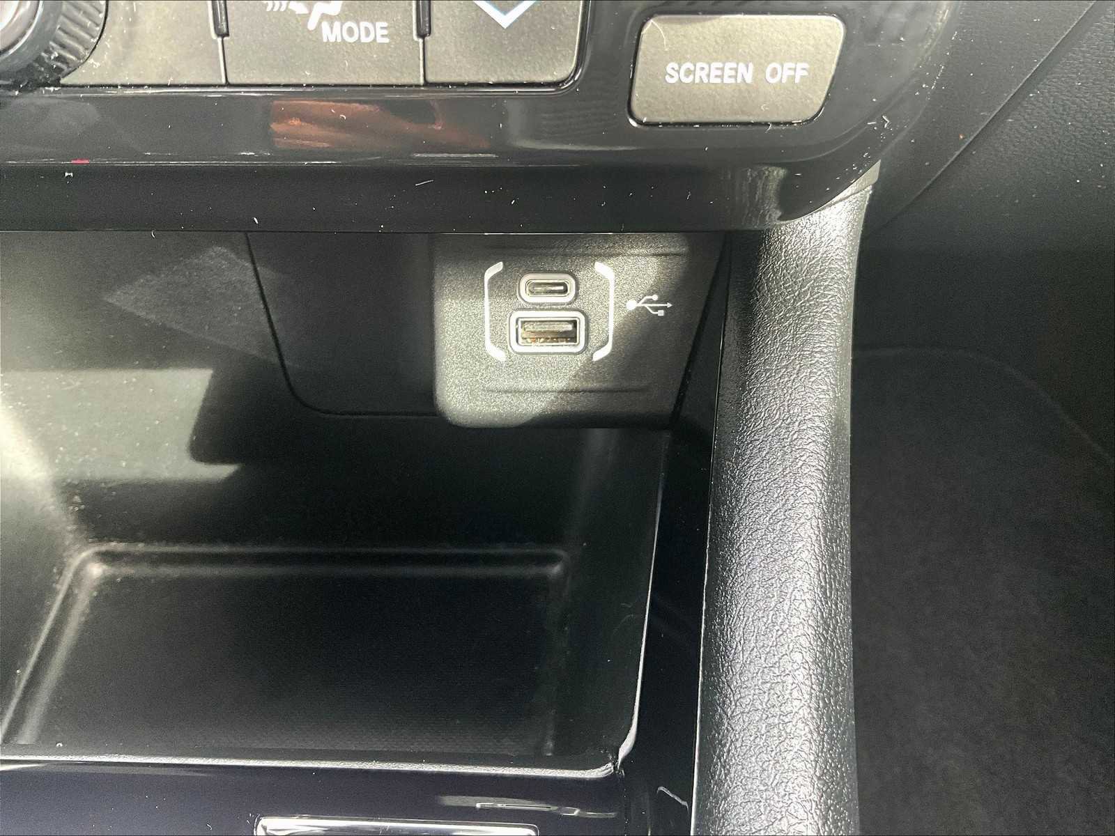 Used 2022 Jeep Compass Limited image 27