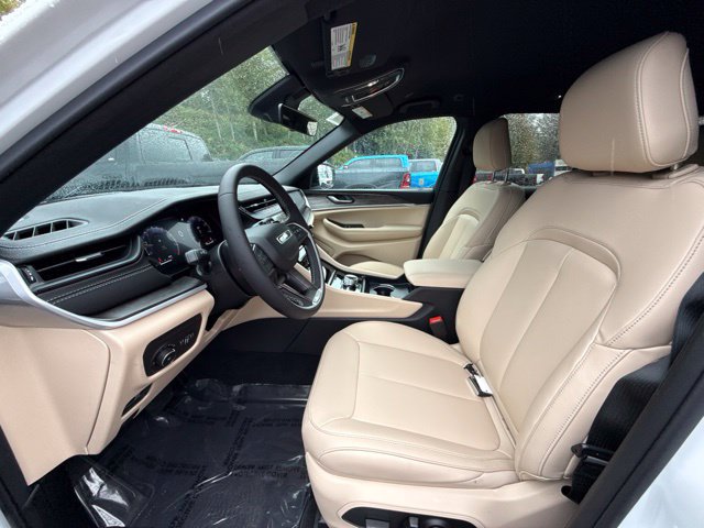 New 2027 Jeep Grand Cherokee Limited AWD/4WD image 14