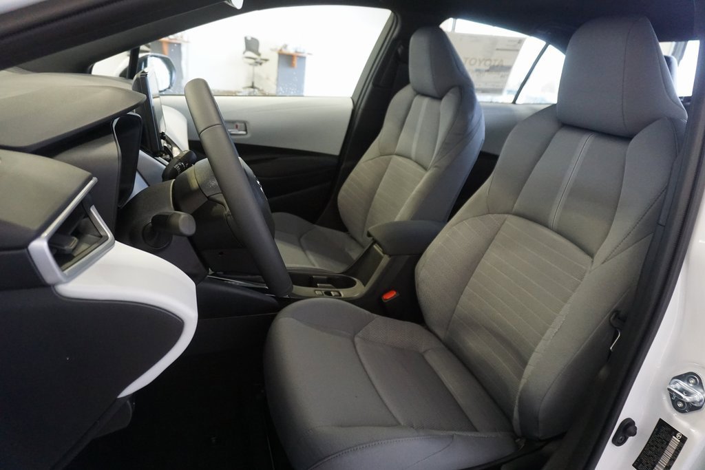 New 2026 Toyota Corolla SE image 18