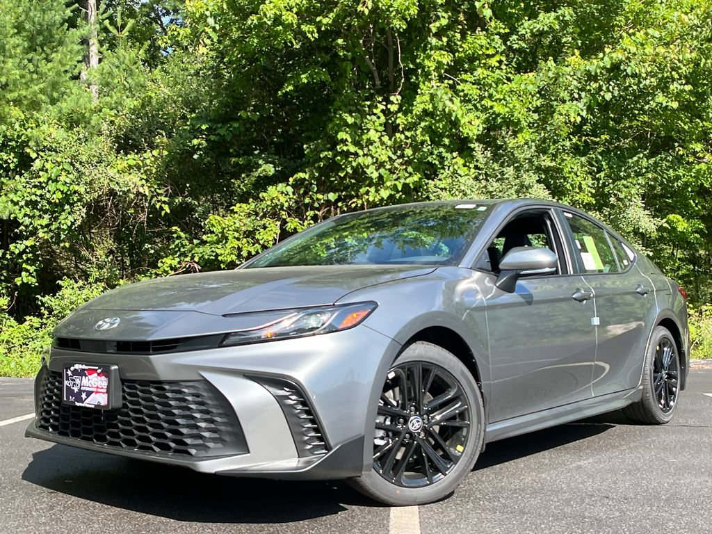 New 2026 Toyota Camry SE w/ Convenience Package