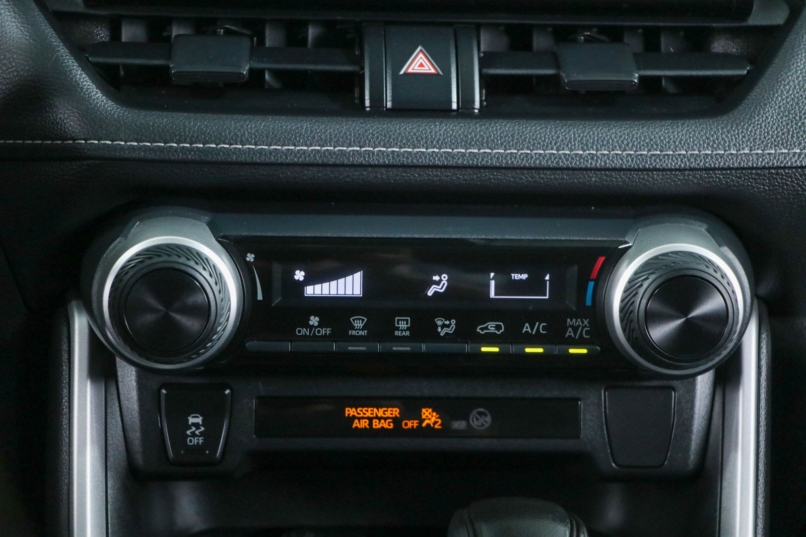 Used 2022 Toyota RAV4 LE FWD image 20