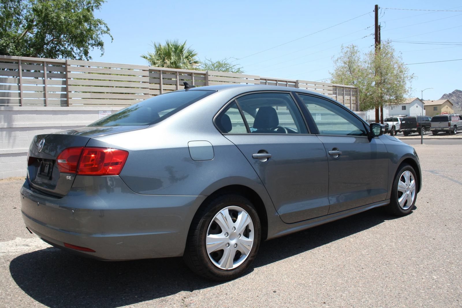 Used 2014 Volkswagen Jetta SE FWD image 3