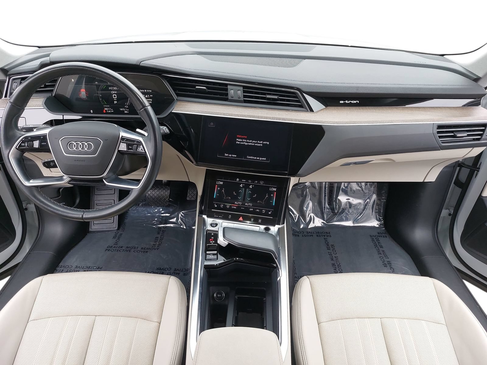 Used 2024 Audi Q8 e-tron Premium Plus w/ Premium Plus Package AWD/4WD image 9