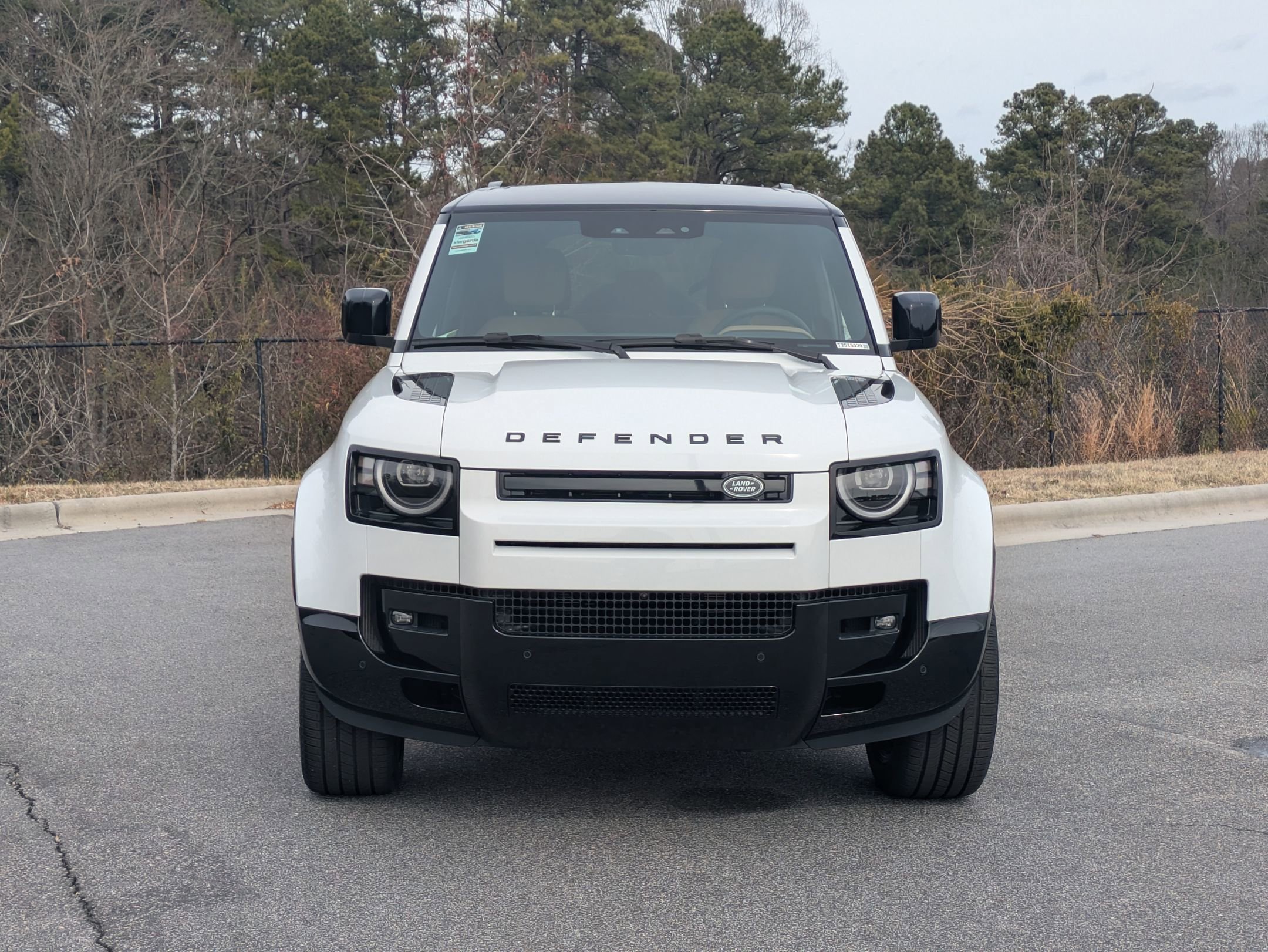 New 2026 Land Rover Defender 110 X-Dynamic SE image 2