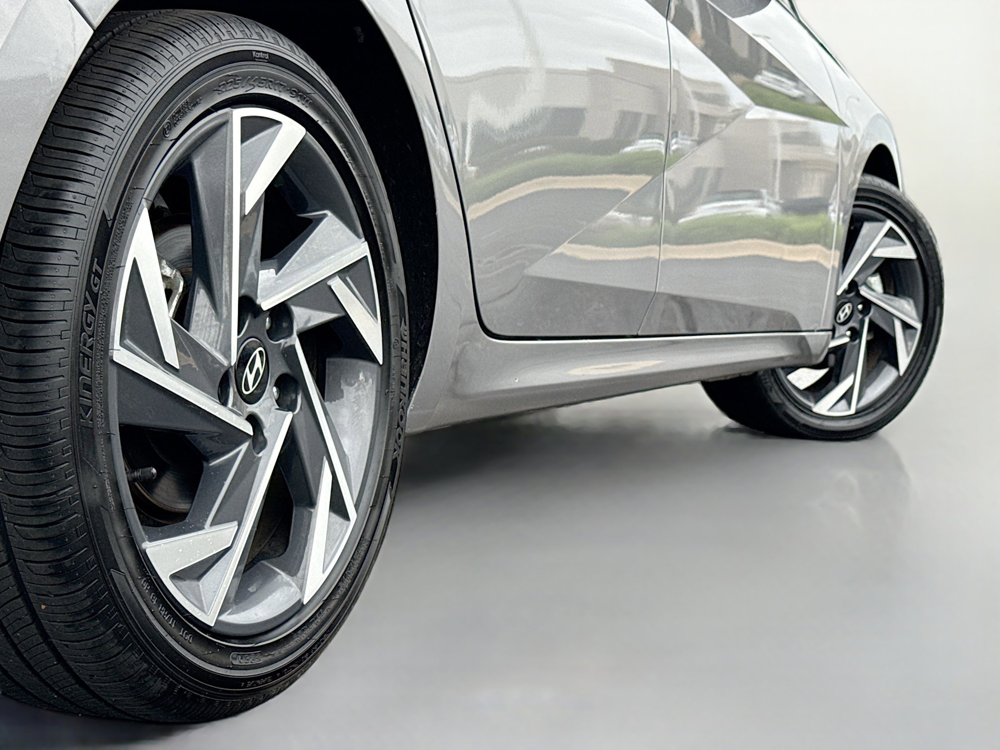 Certified 2025 Hyundai Elantra Sport FWD image 15