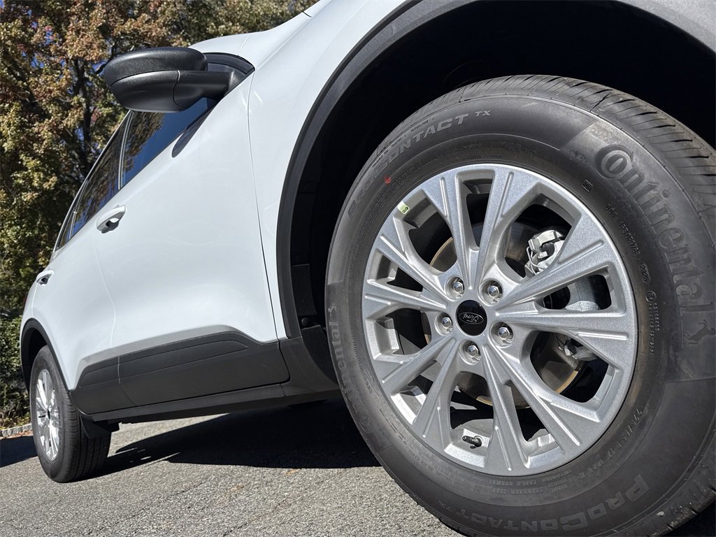 Used 2025 Ford Escape Active w/ Tech Pack #1 image 8