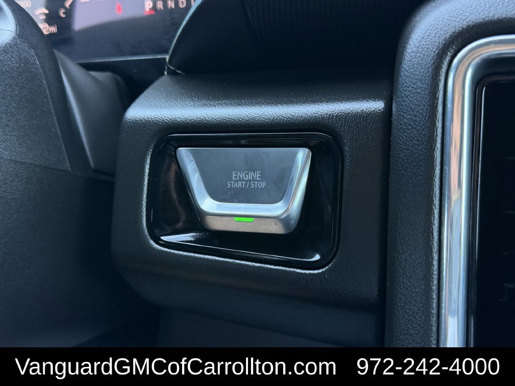Used 2025 GMC Yukon Elevation w/ LPO, Yukon Black Package AWD/4WD image 23