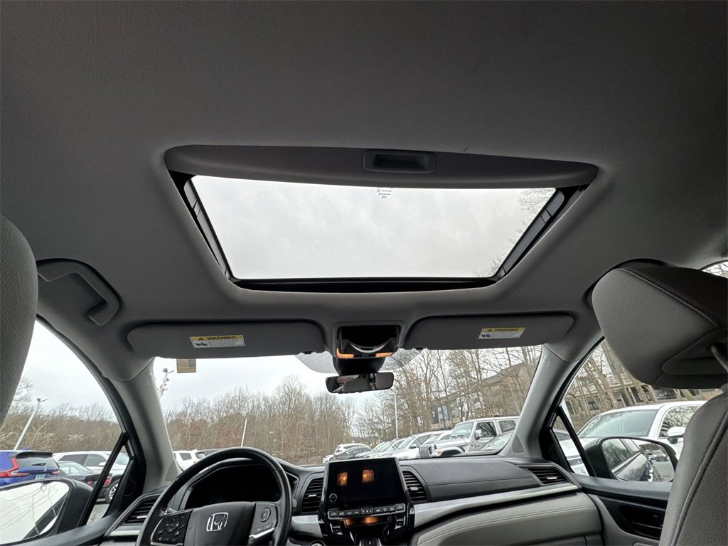 Used 2023 Honda Odyssey EX-L image 16
