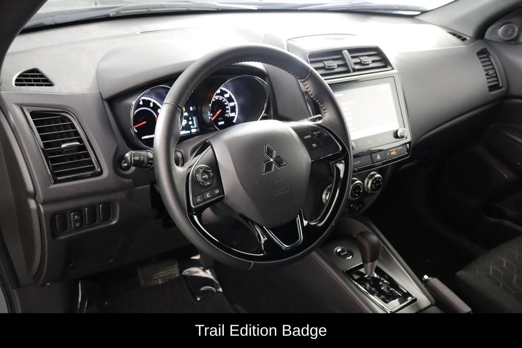 Used 2025 Mitsubishi Outlander Sport AWD image 17