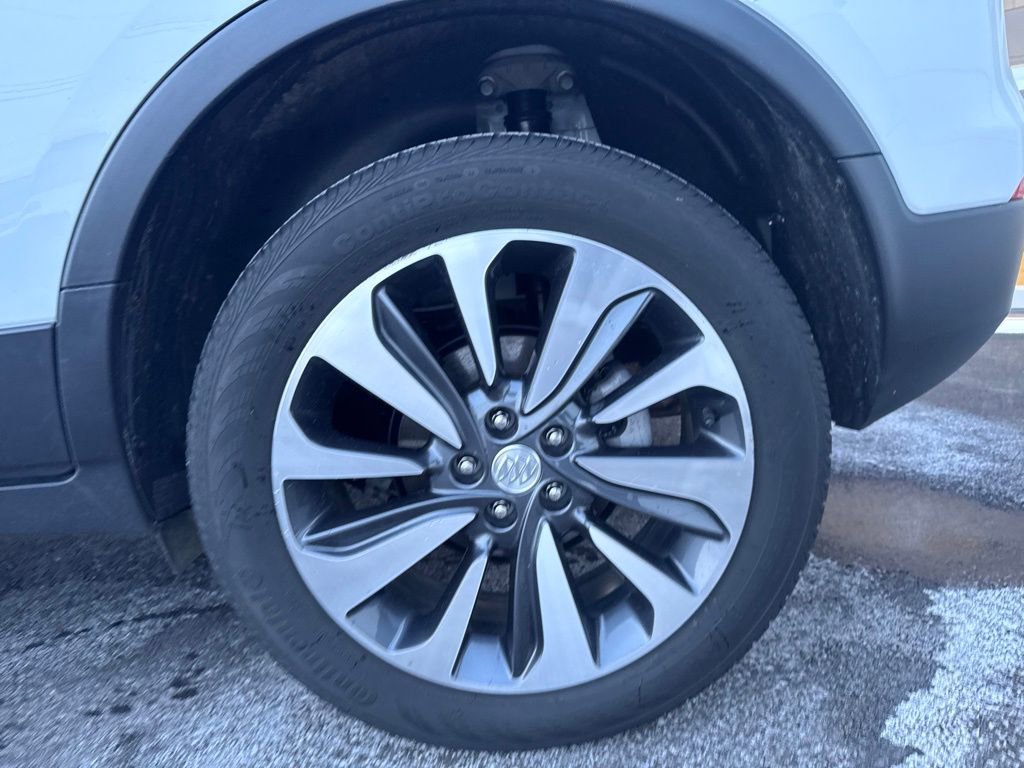 Used 2022 Buick Encore Preferred w/ Safety Package image 33