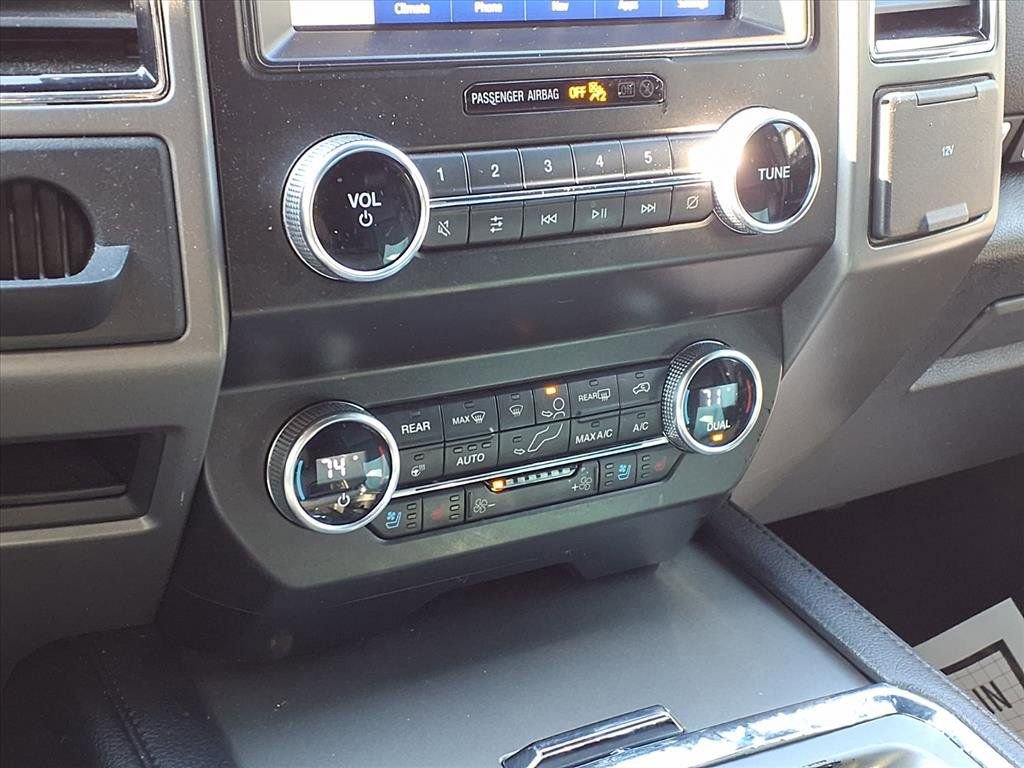 Used 2019 Ford Expedition Max XLT w/ Equipment Group 202A image 8