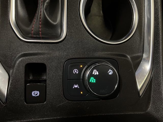 Used 2023 Chevrolet Traverse RS image 30