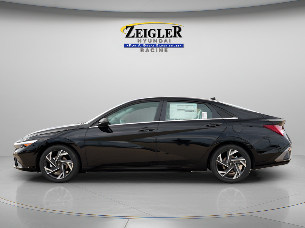 New 2026 Hyundai Elantra Limited FWD image 4