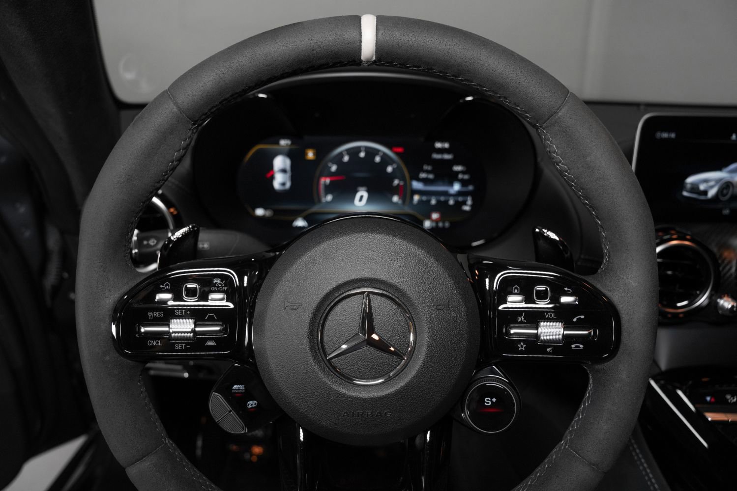 Used 2020 Mercedes-Benz AMG GT R image 45