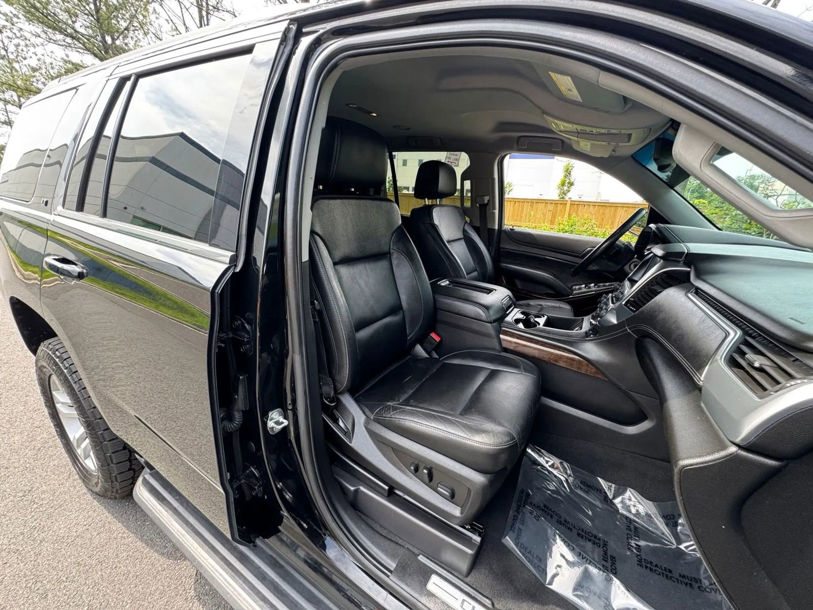 Used 2019 Chevrolet Tahoe LT image 22