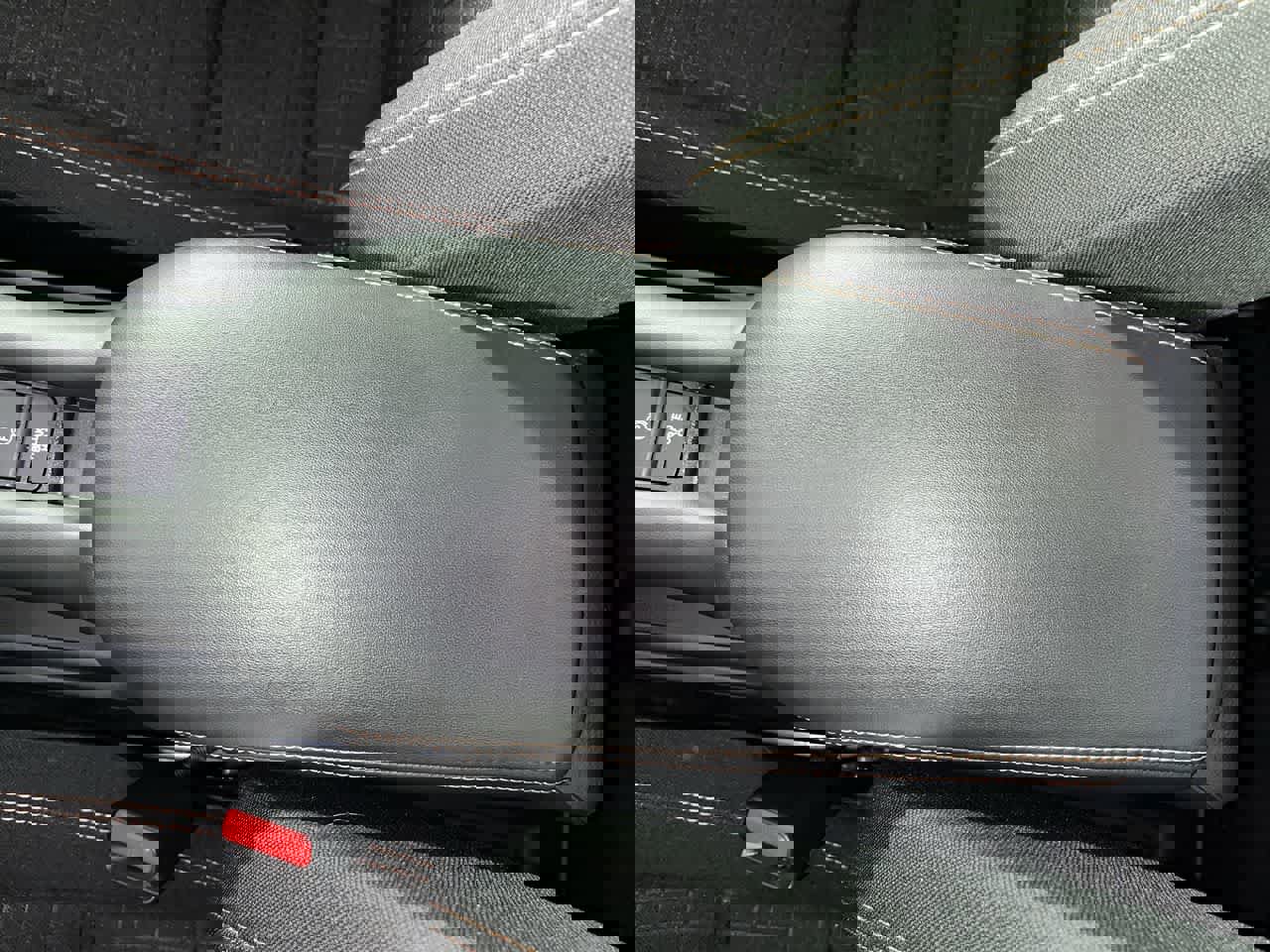 Used 2025 Honda HR-V Sport image 22