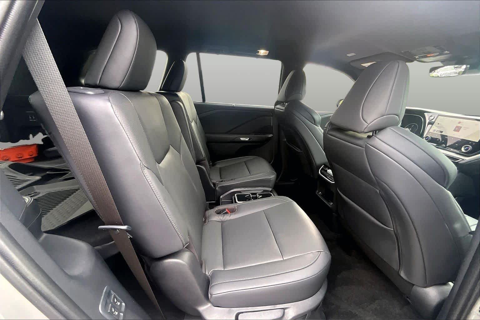 Used 2026 Lexus TX 500h AWD w/ Technology Package image 19
