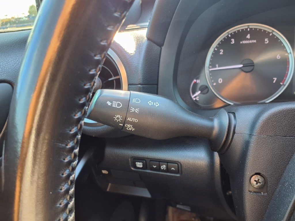 Used 2021 Lexus IS 300 w/ Comfort Package RWD image 17