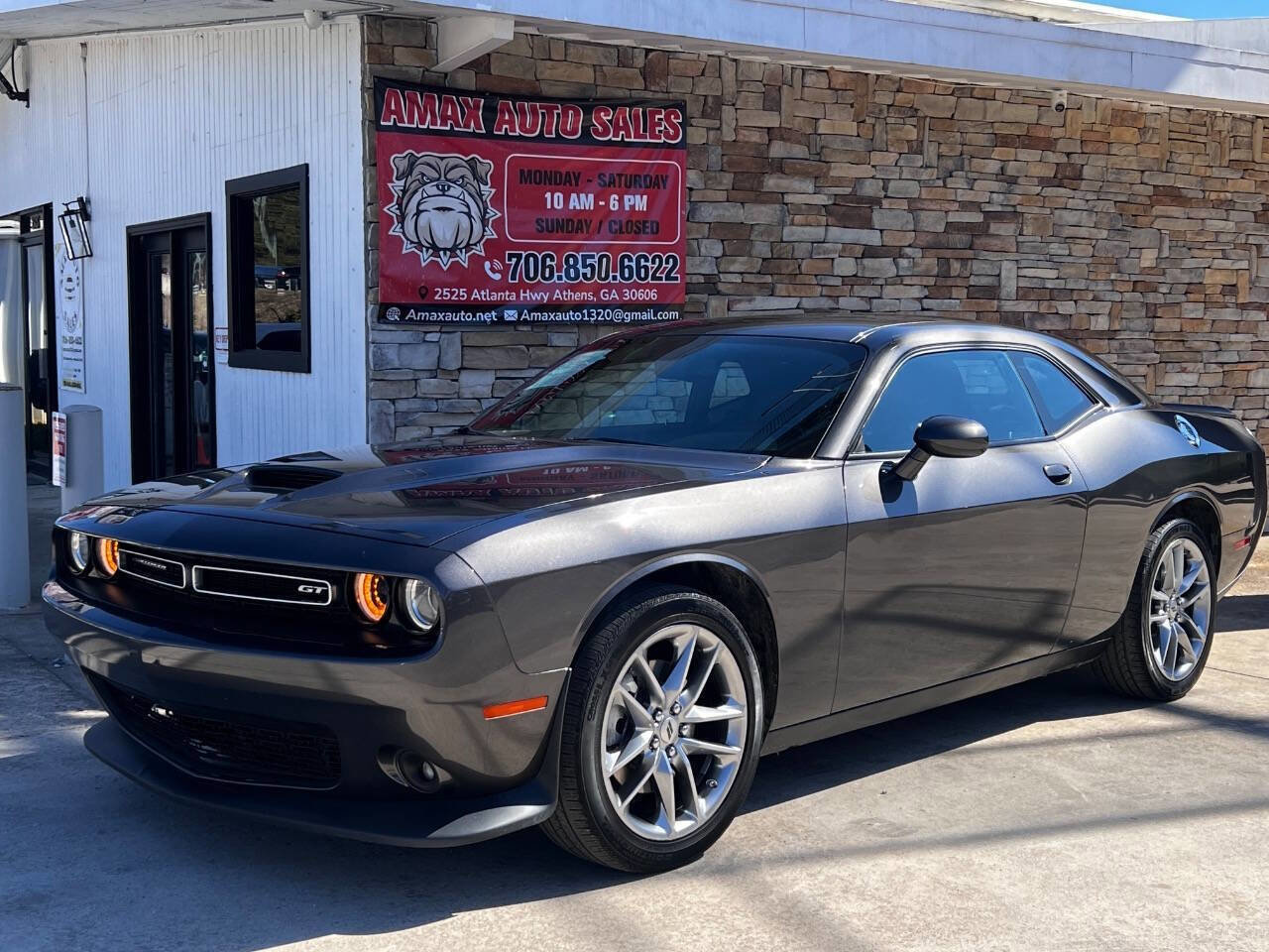 Used 2022 Dodge Challenger GT image 2