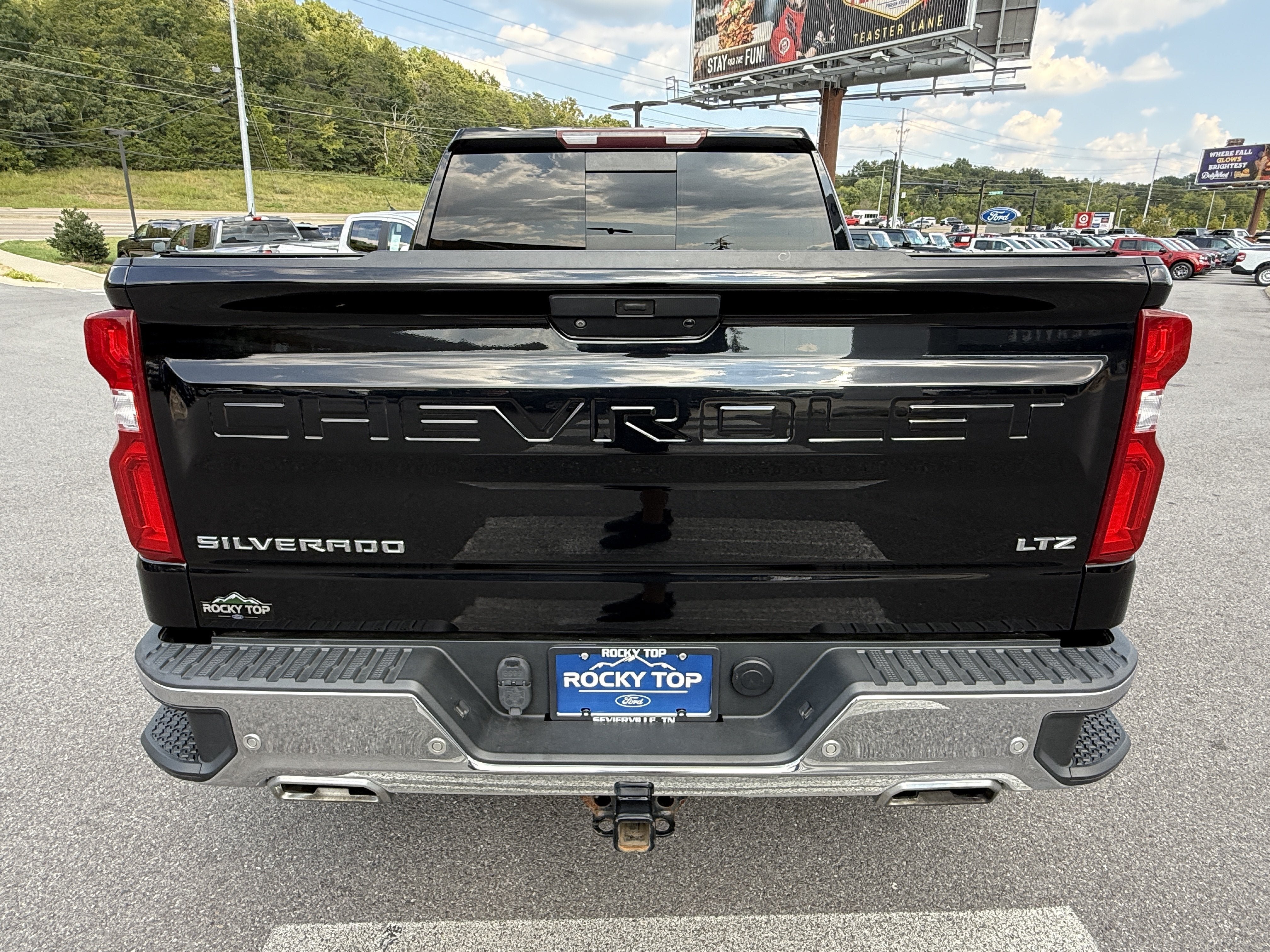 Used 2021 Chevrolet Silverado 1500 LTZ AWD/4WD image 8