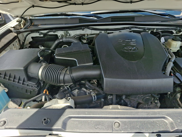 Used 2017 Toyota Tacoma SR5 AWD/4WD image 28