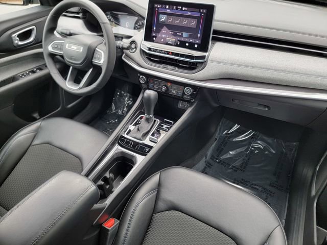 Certified 2023 Jeep Compass Latitude w/ Convenience Group AWD/4WD image 39