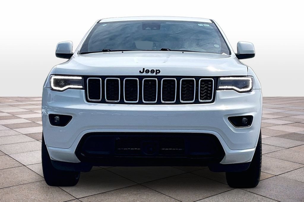 Used 2022 Jeep Grand Cherokee Laredo X AWD/4WD image 3