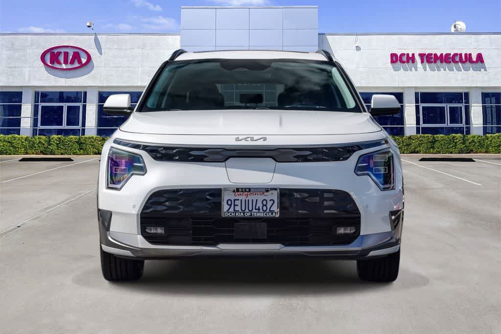 Certified 2023 Kia Niro Wave FWD image 2