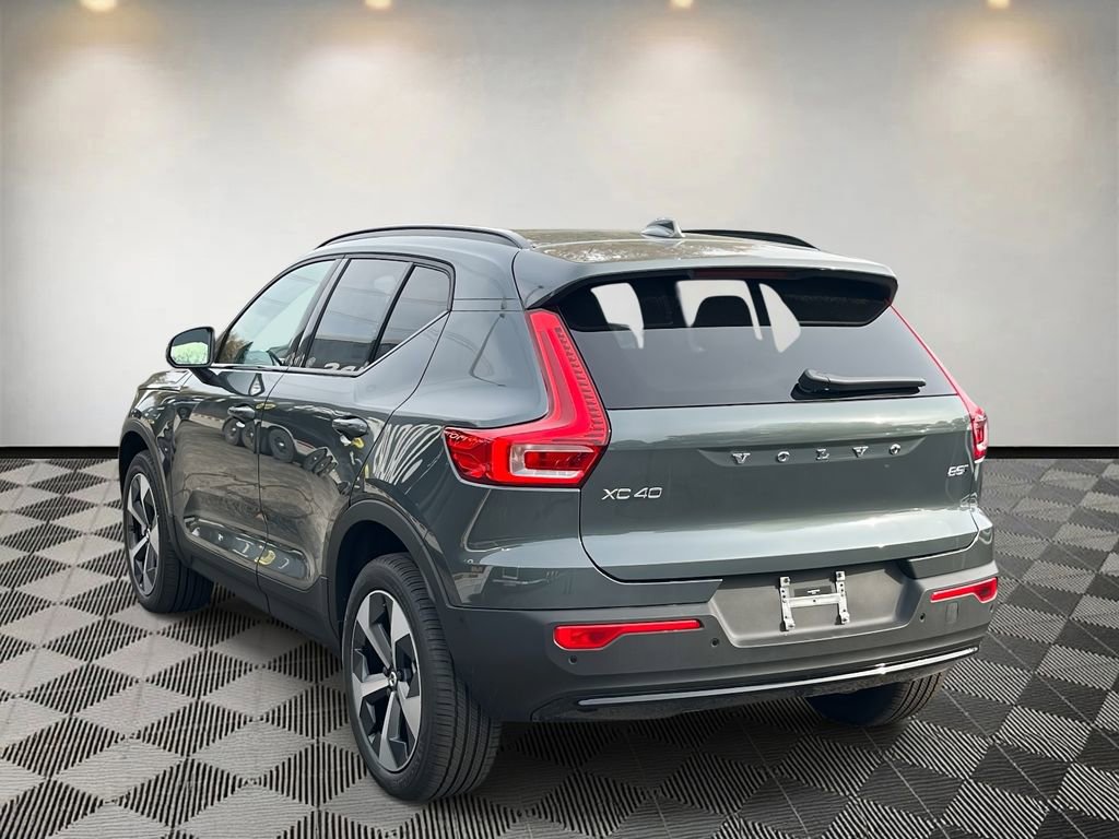 New 2026 Volvo XC40 B5 Plus w/ Protection Package Premier image 5