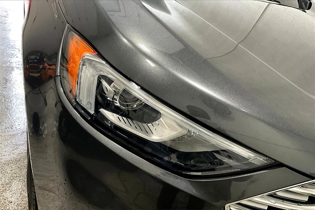 Used 2019 Ford Edge SEL image 29