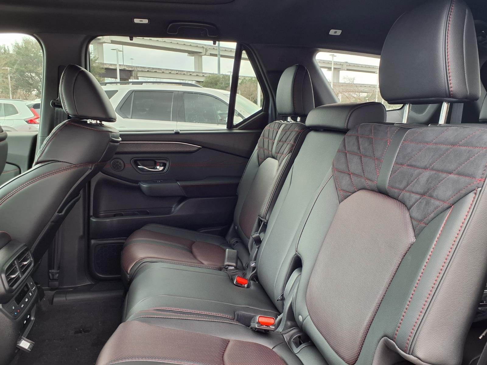 New 2026 Honda Pilot Black Edition image 20